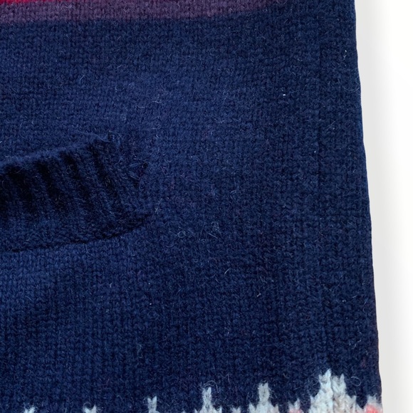 Gap Navy Blue & Red Lambs Wool Fair Isle Cardigan Sweater - Picture 11 of 11